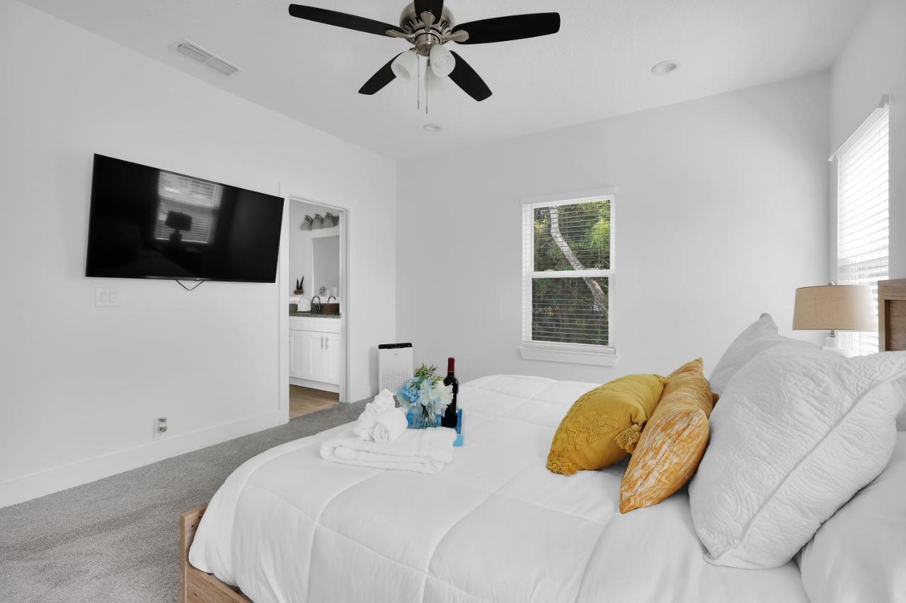 Few Steps To Ocean-4 Beach Cruisers & Free Parking & Private Backyard Jacksonville Beach Eksteriør bilde