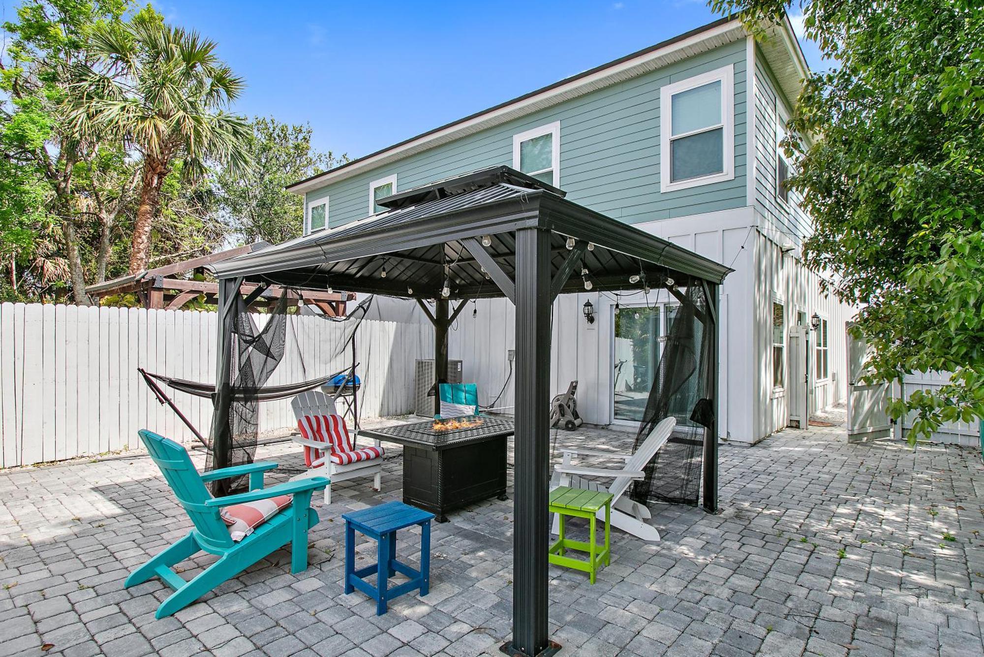 Few Steps To Ocean-4 Beach Cruisers & Free Parking & Private Backyard Jacksonville Beach Eksteriør bilde
